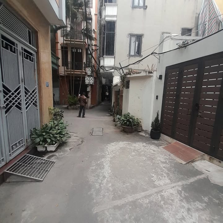 Bán đất Nghi Tàm 73m² giá 13.6 tỷ - Vị trí hiếm, 2 mặt ngõ thoáng