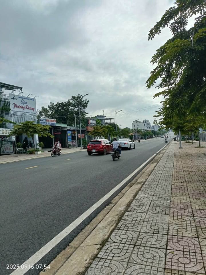Đất nền Dĩ An 209m² giá 5 tỷ - Mặt tiền đường Lý Thường Kiệt, kinh doanh thuận lợi!