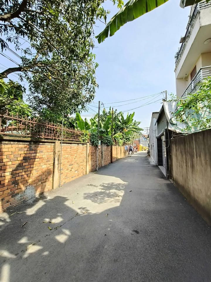 Đất thổ cư 1500m² tại Linh Xuân, Thủ Đức - Căn nhà vườn đẹp, giá thương lượng!