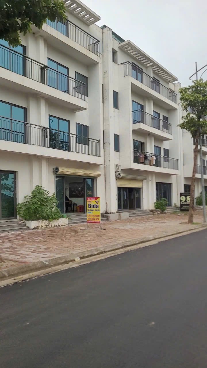 Shophouse Viglacera Đông Yên 90m² giá 4 tỷ - Vị trí kinh doanh đắc địa!