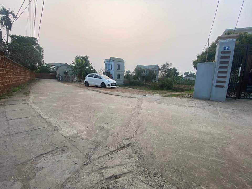 Đất thổ cư Thạch Thất 71m² giá 1.6 tỷ - Sổ đỏ chính chủ, giao dịch nhanh chóng!