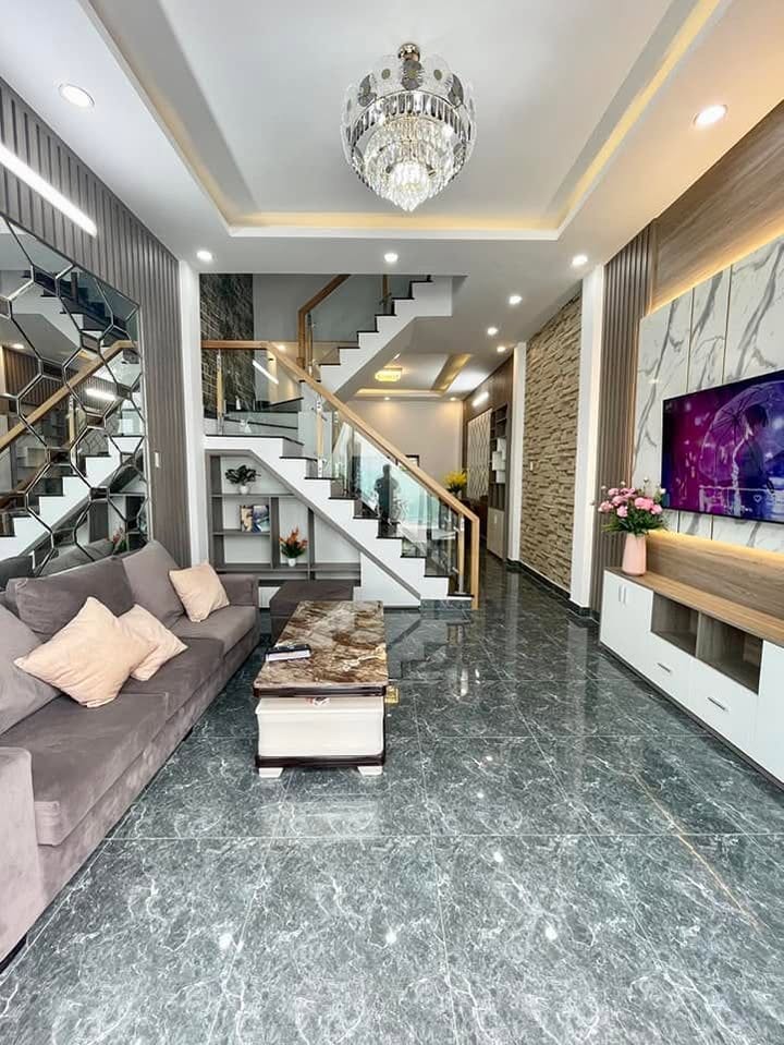 Nhà riêng Bình Hưng Hòa B, Bình Tân 32m² giá 2.43 tỷ - Gần chợ, trường học