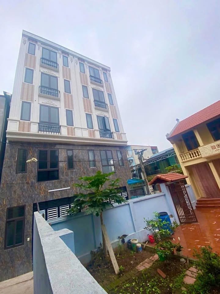 Nhà 6 tầng Thôn Thượng, Cự Khê 30m² giá nhỉnh 4 tỷ - Thiết kế hiện đại và tiện ích đầy đủ!