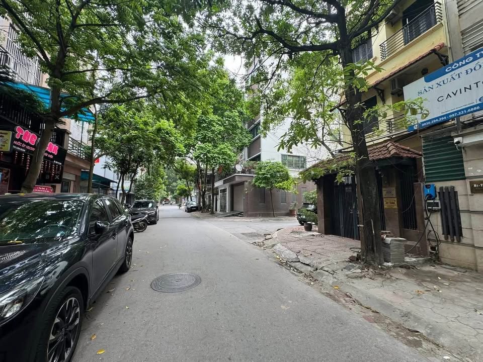 Nhà phố mặt tiền Nguyễn Khuyến, Thanh Xuân 78m² giá thỏa thuận - Đầu tư sinh lời ngay lập tức!