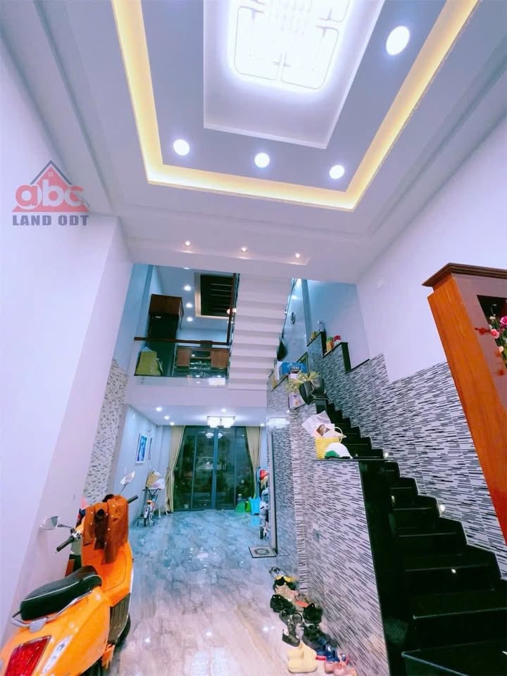 Nhà phố Tân Tiến, Biên Hòa 76.5m² giá chỉ 6.4 tỷ - Vị trí đắc địa ngay Vincom!