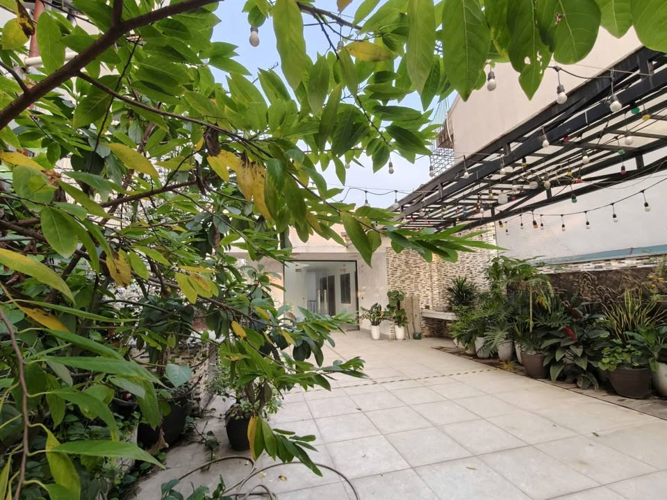 Cho thuê mặt bằng 260m² tại Yên Phụ - Vừa ở vừa kinh doanh lý tưởng!