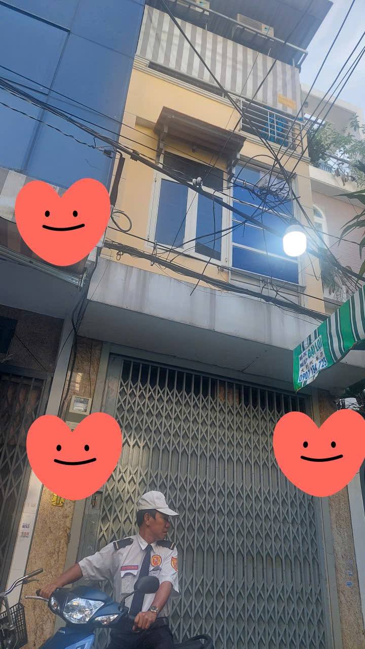 Nhà cho thuê đường Cô Giang, Phú Nhuận 15m² giá 6.5 triệu - Tiện nghi đầy đủ!