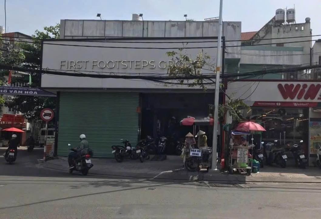 Nhà góc cho thuê tại ngã tư Thăng Long - Phan Thúc Duyện, 220m² chỉ 100 triệu/tháng - Địa điểm kinh doanh lý tưởng!