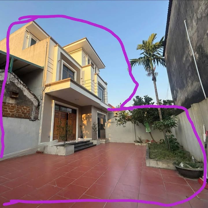 Nhà 3 tầng Hương Ngải Thạch Thất 166m² - Đẹp lung linh, gần chợ!