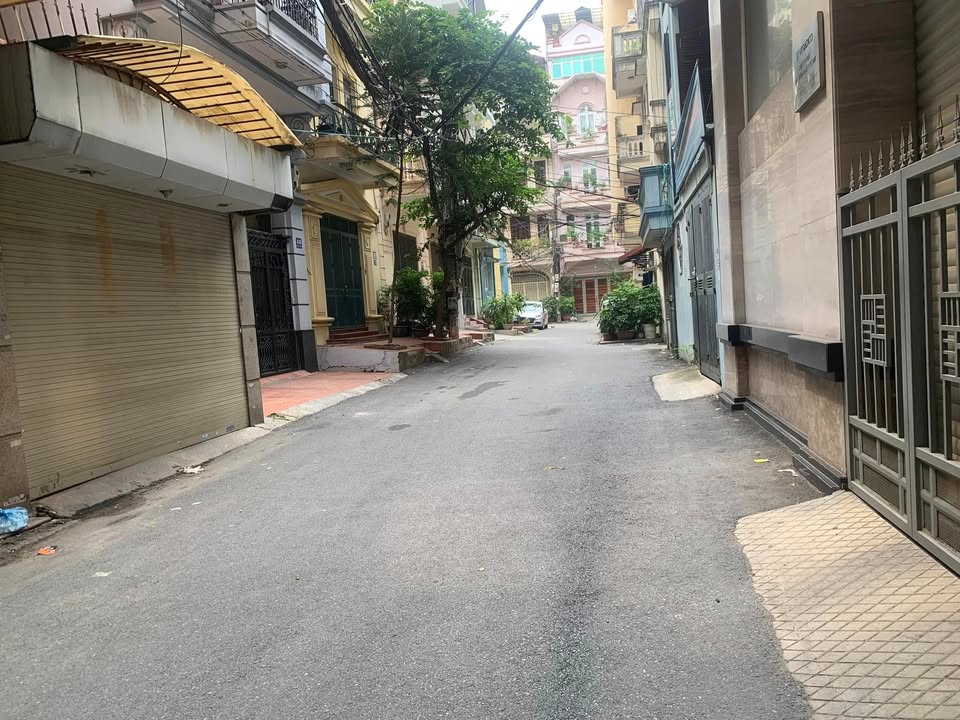 Nhà phố Phạm Ngọc Thạch Đống Đa 55m² giá thỏa thuận - Ô tô vào nhà, kinh doanh sầm uất!