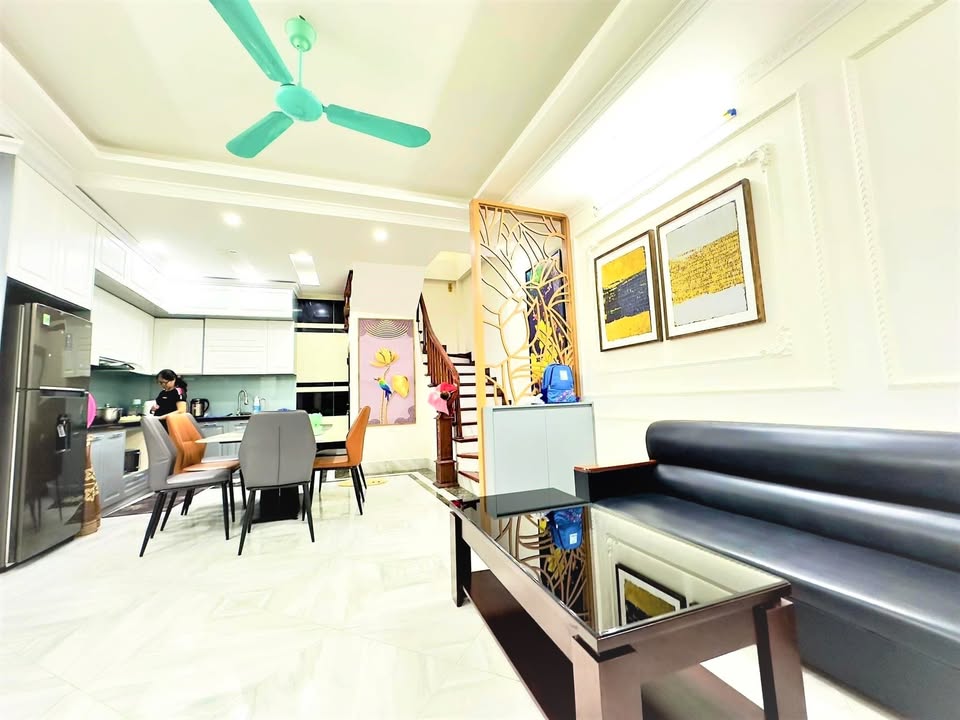 Nhà riêng Ngõ 72 Nguyễn Trãi 35m² giá thỏa thuận - Full nội thất, sẵn sàng ở ngay!