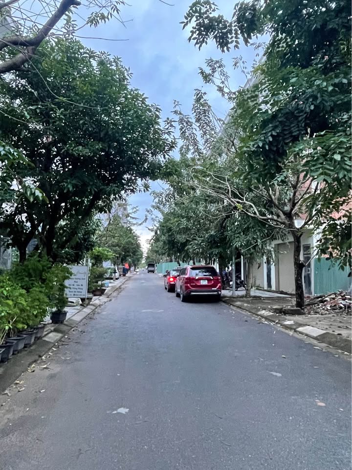 Đất nền Hòa Quý Đà Nẵng 121m² giá chỉ 5 tỷ - Pháp lý rõ ràng!