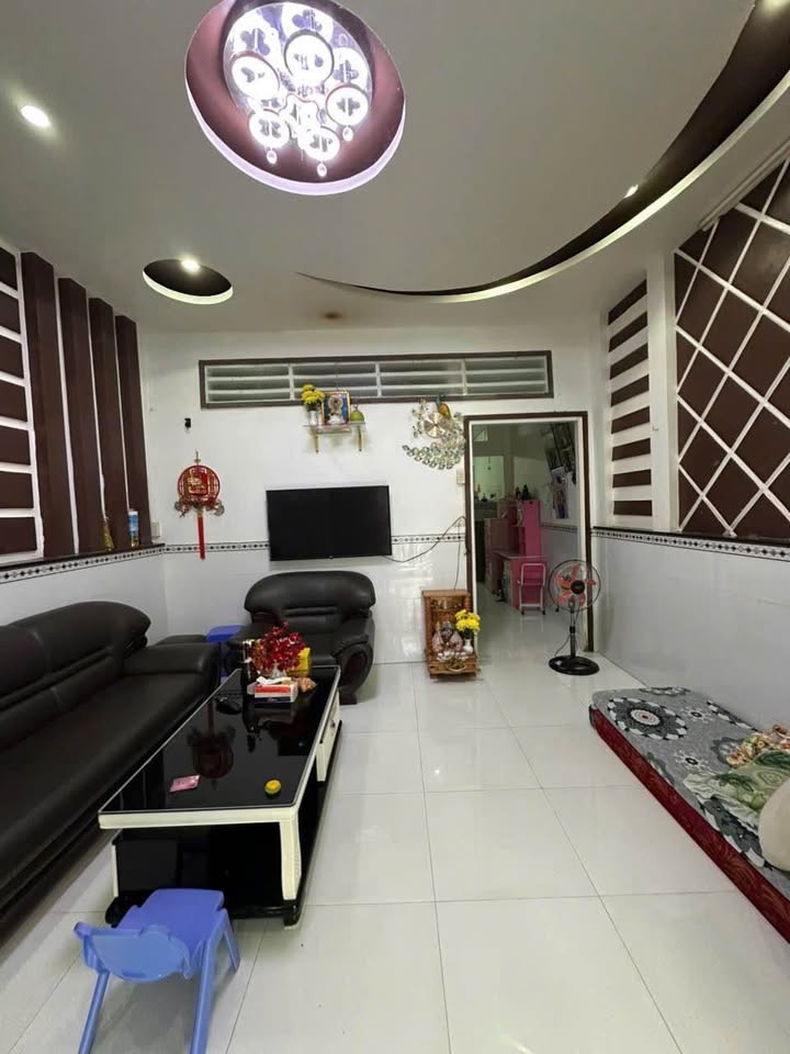 Nhà nguyên căn cho thuê hẻm 38 Ngô Đức Kế, An Bình 3.5 triệu - Phù hợp cho gia đình nhỏ!