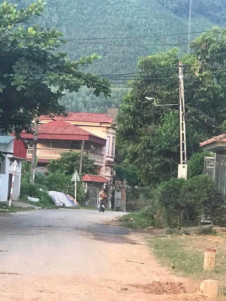 Đất nền Đồng Lạc Yên Lập 120m² giá chỉ 200 triệu - Sổ đỏ chính chủ sẵn sàng công chứng!