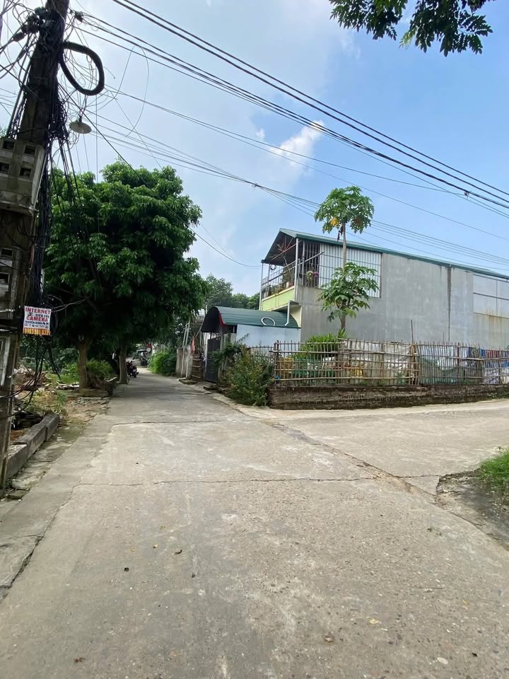 Đất thổ cư Vân Phú, Việt Trì 160m² giá 2.1 tỷ - Sổ đỏ chính chủ, tiện ích đầy đủ!