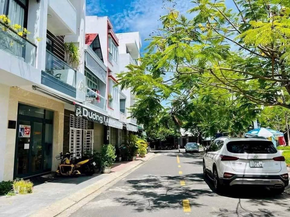 Nhà 2 tầng mặt tiền công viên Khu TĐC Hà Quang 2 - 48m² giá 6.5 tỷ - Đầu tư sinh lời ngay!