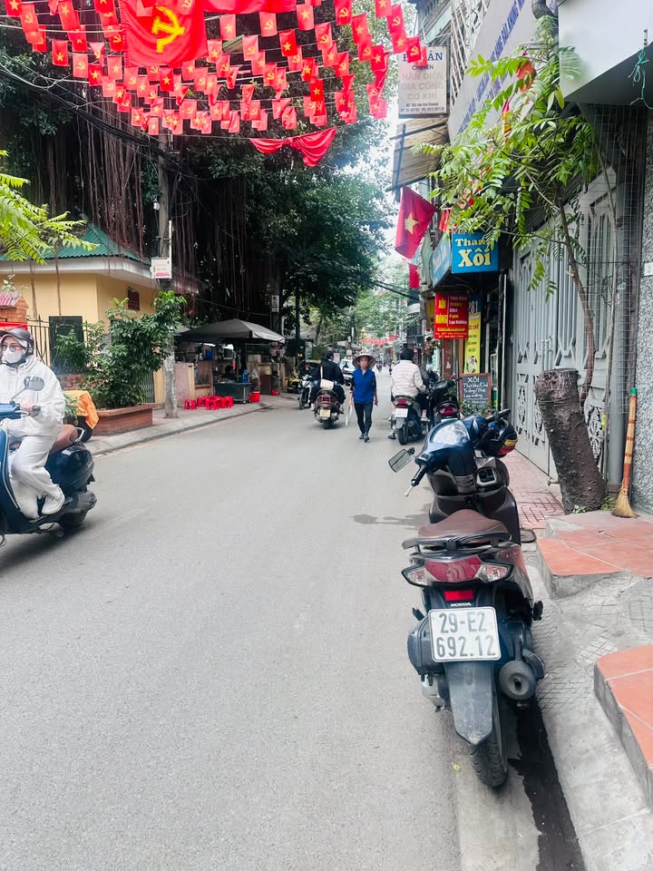 Nhà phố Võ Văn Dũng 30m² giá 11 tỷ - Kinh doanh siêu lợi nhuận!