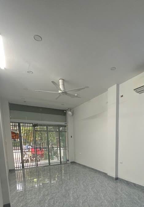 Nhà mặt phố Khuất Duy Tiến 39m² giá 19 tỷ - Kinh doanh mọi loại hình!