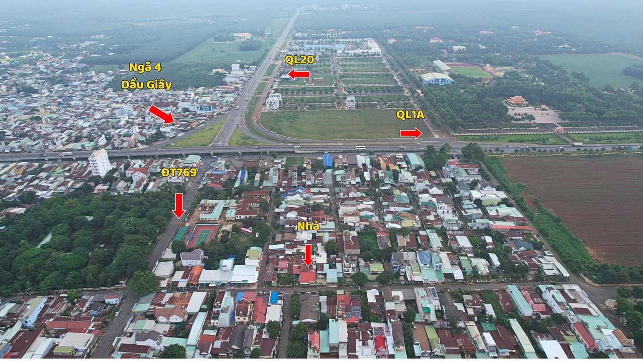 Nhà bán trung tâm thị trấn Dầu Giây 506m² giá thỏa thuận - Vị trí kinh doanh sầm uất!