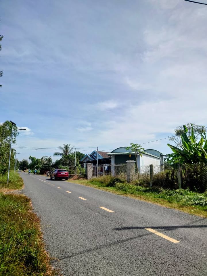 Đất nền Tỉnh lộ 827D, 1200m² giá 4,95 tỷ - Cơ hội đầu tư hiếm có!