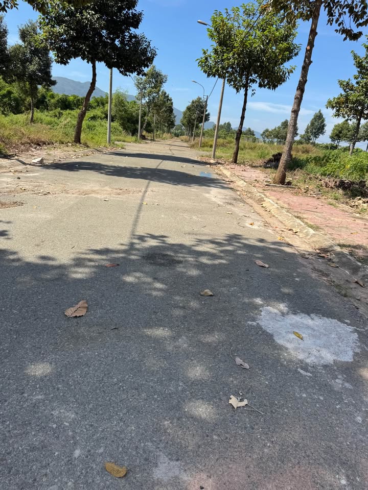 Đất thổ cư Hòa Long, Bà Rịa 100m² giá chỉ 1.22 tỷ - Cơ hội đầu tư hấp dẫn!