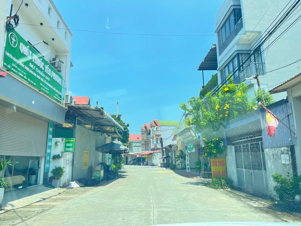 Đất nền Quang Tiến, Sóc Sơn 90m² giá chỉ 2 tỷ - View hồ tuyệt đẹp!