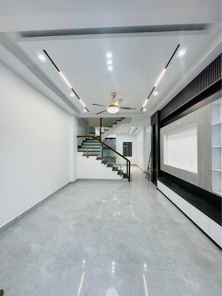 Nhà đẹp phố Thiên Lôi, Hải Phòng 44m² giá 3.5 tỷ - Sẵn sàng vào ở!