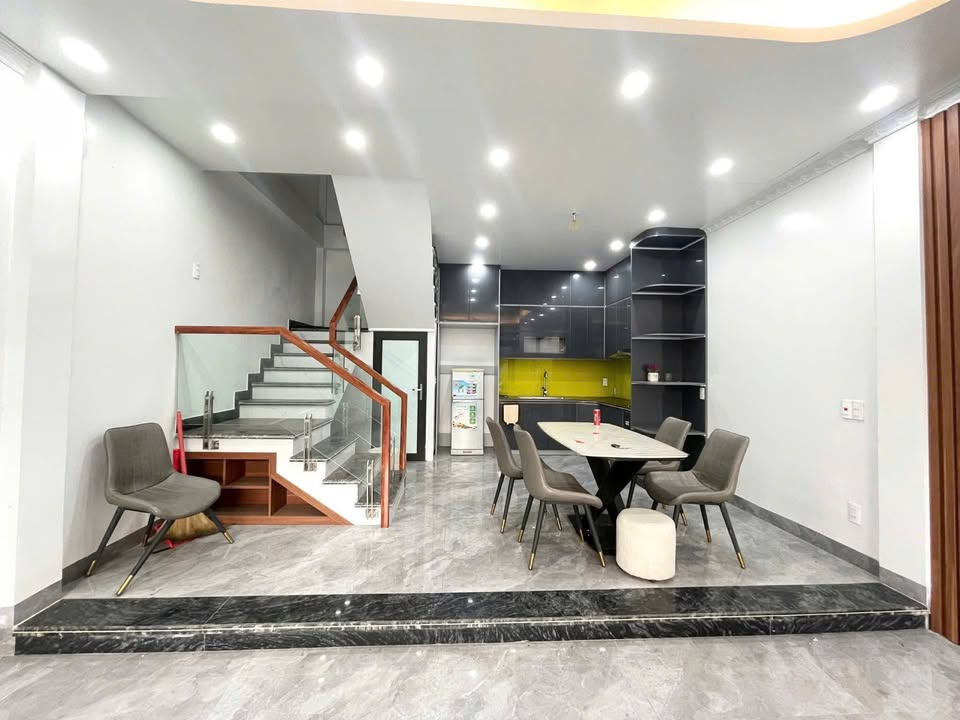 Nhà cho thuê đường Văn Cao, Hải Phòng 46m² giá 15 triệu - Full đồ mới tinh!