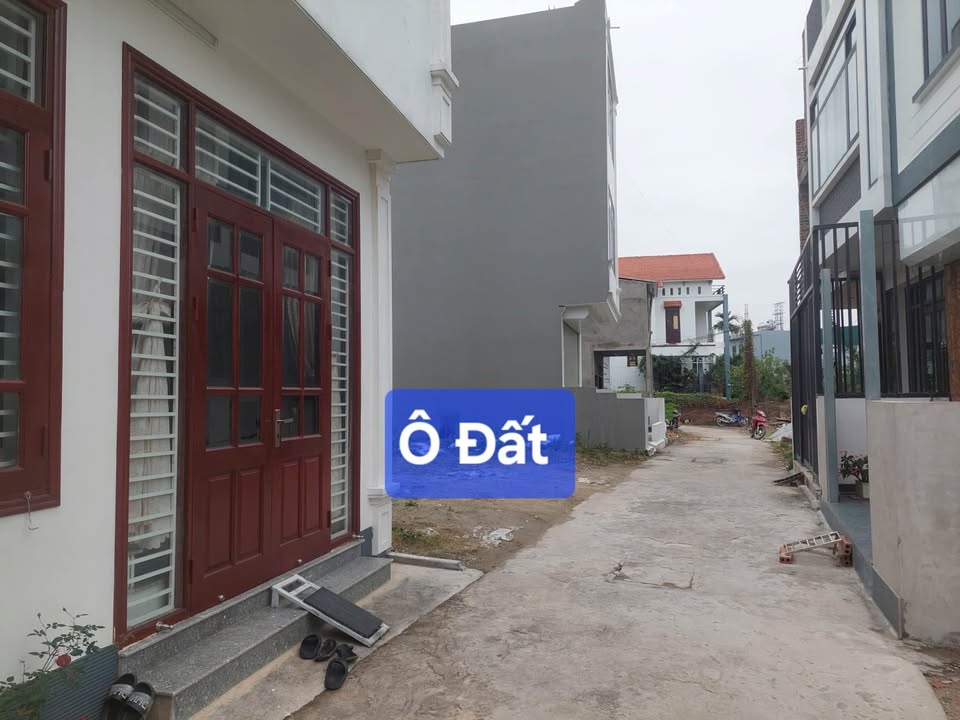Đất nền Hạ Long 67m² giá 1.6 tỷ - Sổ đỏ chính chủ, tiện ích đầy đủ!