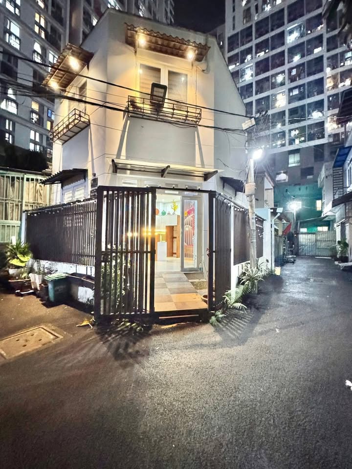 Nhà hẻm ô tô Nguyễn Duy Trinh 40m² giá 4.3 tỷ - Nhà đẹp dọn vào ở ngay!