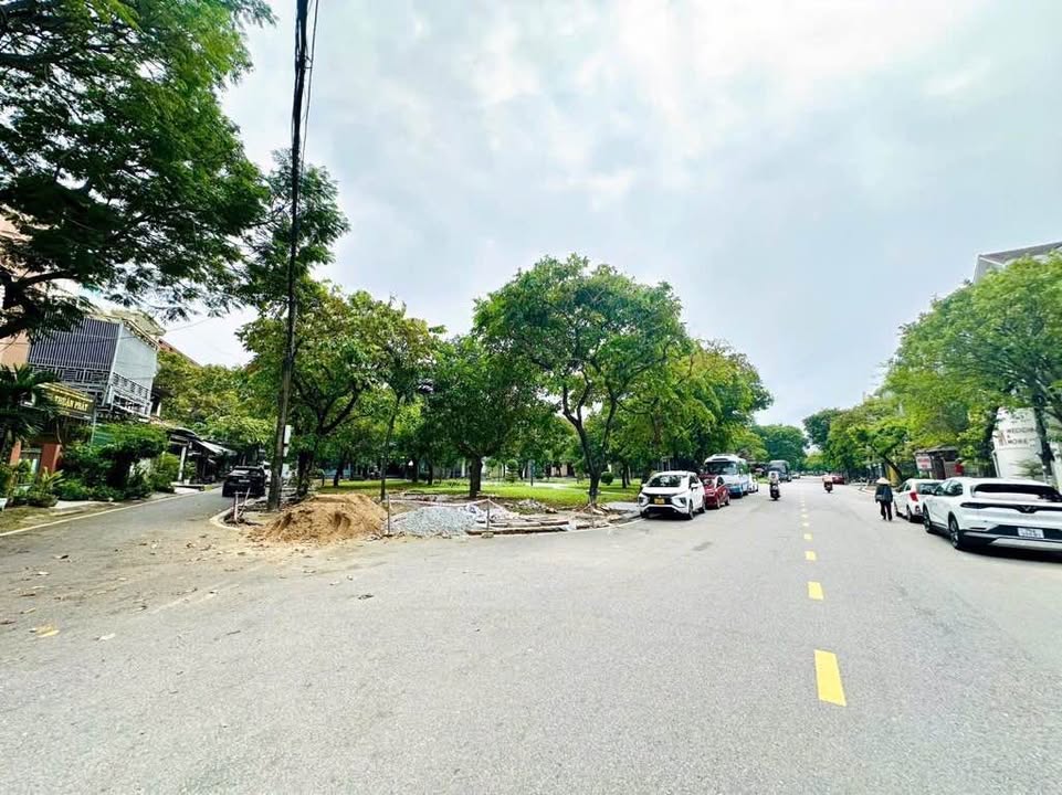 Nhà 3 Tầng Mặt Tiền Phường Xuân Phú, 102m² giá 5 tỷ - Dòng tiền cho thuê ổn định!