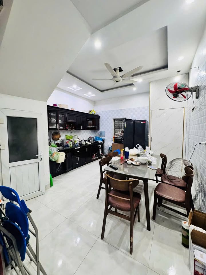 Nhà chính chủ bán tại Hải Phòng 50m² giá 3.2 tỷ - Ô tô vào tận cửa