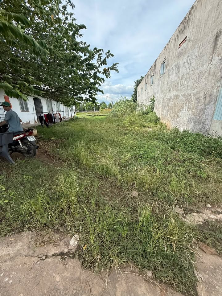 Đất nền Phan Thiết 200m² giá 1.9 tỷ - Sổ đỏ chính chủ, đầu tư sinh lời!