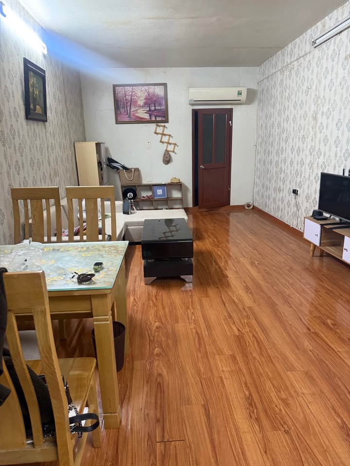 Căn hộ tập thể cho thuê khu phố Thành Công, 70m² - Đủ đồ, chỉ việc vào ở!