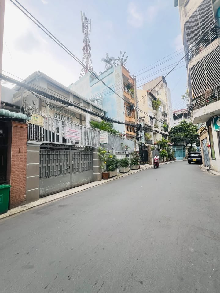 Nhà mặt tiền Phường 2, Tân Bình 96m² giá 22 tỷ - Thang máy, PCCC chuẩn