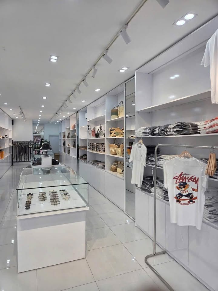 Cho thuê mặt bằng kinh doanh đường Bạch Đằng Nha Trang 100m² - Khu phố sầm uất khách du lịch!