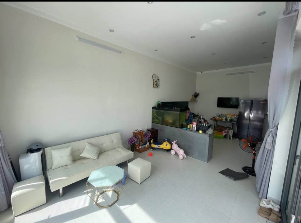 Nhà mới xây chính chủ đường Bồng Lai, Đạ Ròn 250m² giá 1.9 tỷ - Không thể bỏ lỡ!