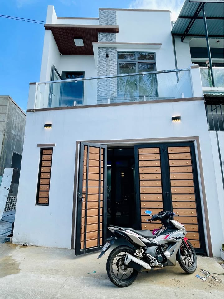 Nhà phố Hẻm Chính Phan Đăng Lưu 60m² giá 1.7 tỷ - Vị trí vàng cho gia đình!