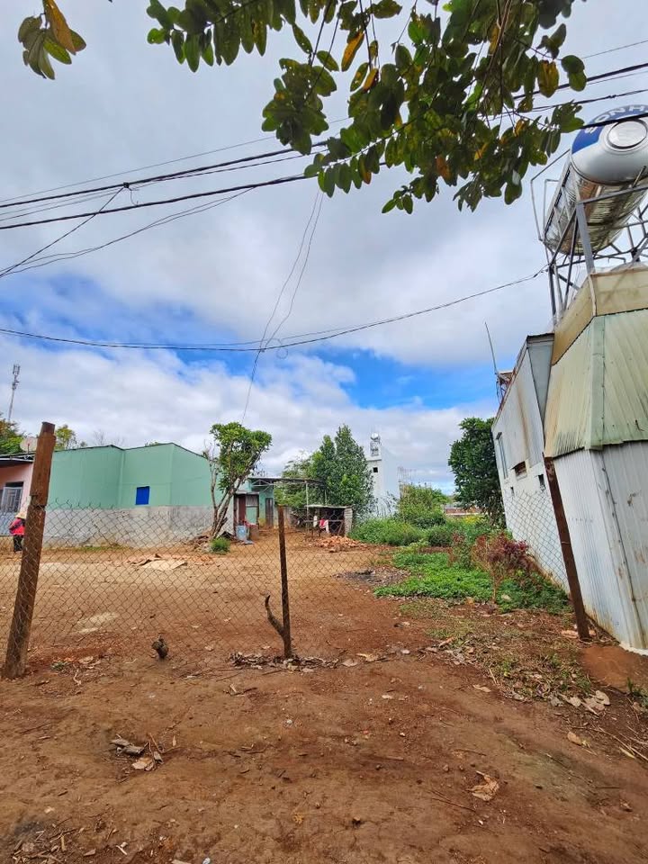 Đất nền Nguyễn Hữu Thọ, Pleiku 330m² giá 2.7 tỷ - Sổ đỏ chính chủ!