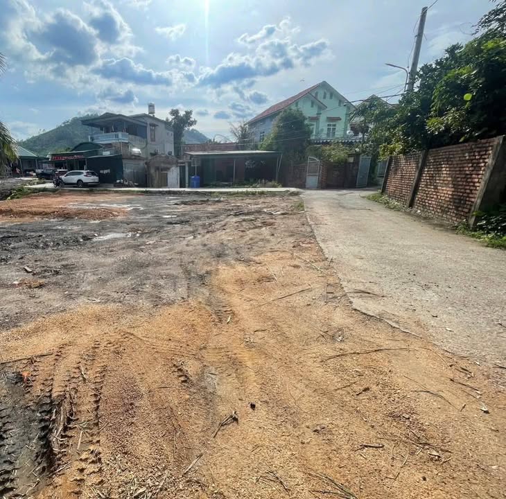 Đất nền Việt Hưng Hạ Long 179.9m² giá 1.15 tỷ - Cơ hội đầu tư tuyệt vời!