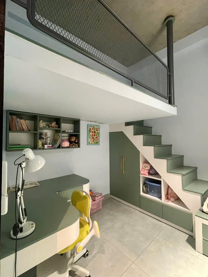 Nhà đẹp Tình Quang, Giang Biên 32m² giá chỉ 4 tỷ - Thiết kế hiện đại, sẵn sàng giao dịch!