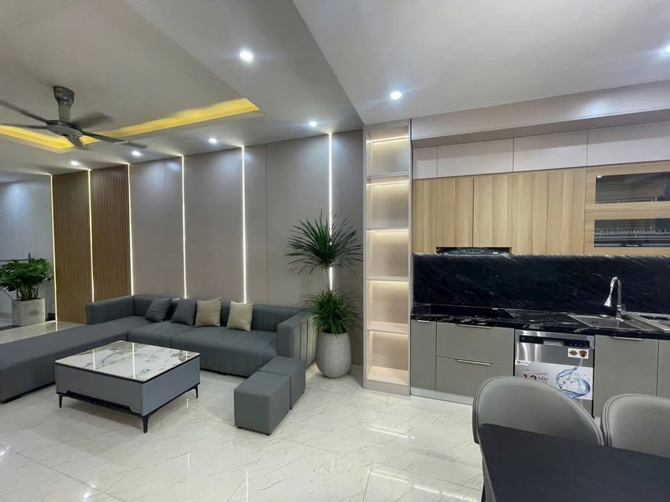 Nhà đẹp Đông Vệ 90m² giá 7 tỷ - Thiết kế hiện đại, sẵn sàng ở ngay!