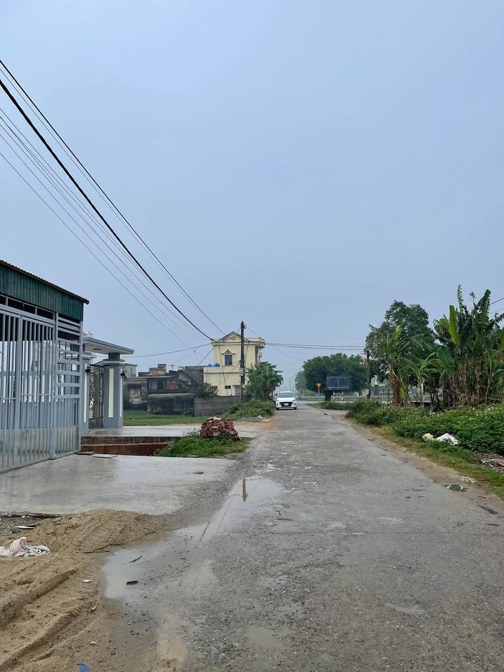 Đất Hướng Nam mặt tiền 5m, 125m² giá chỉ 1 tỷ - Vị trí hiếm tại xã Hồ Vương!