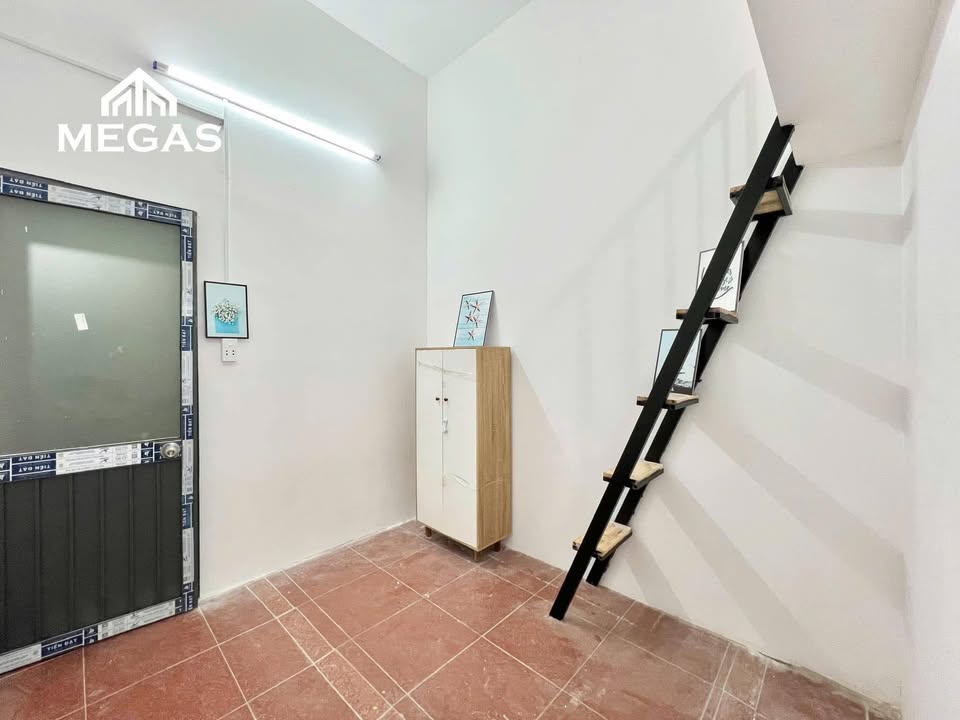 Căn hộ Duplex Trần Văn Đang Q3 giá 4 triệu - Ban công thoáng mát!