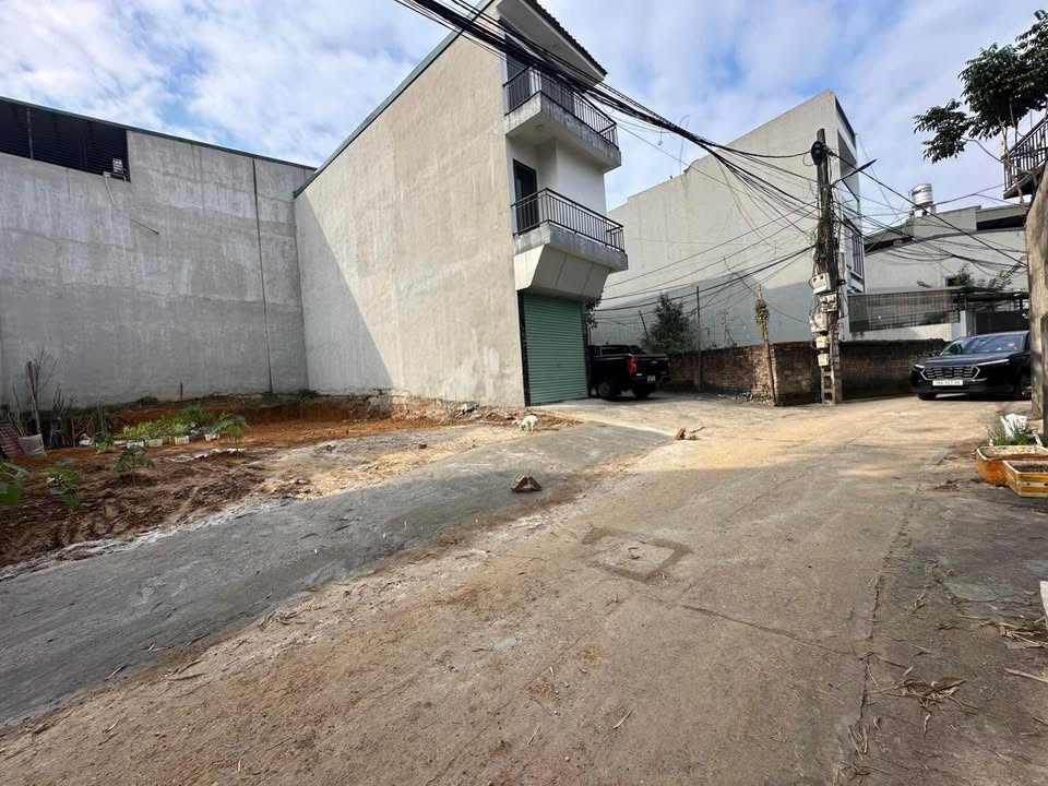 Đất ở Nông Trang, Việt Trì 77m² giá 2.4 tỷ - Vị trí đẹp, tiềm năng tăng giá cao!