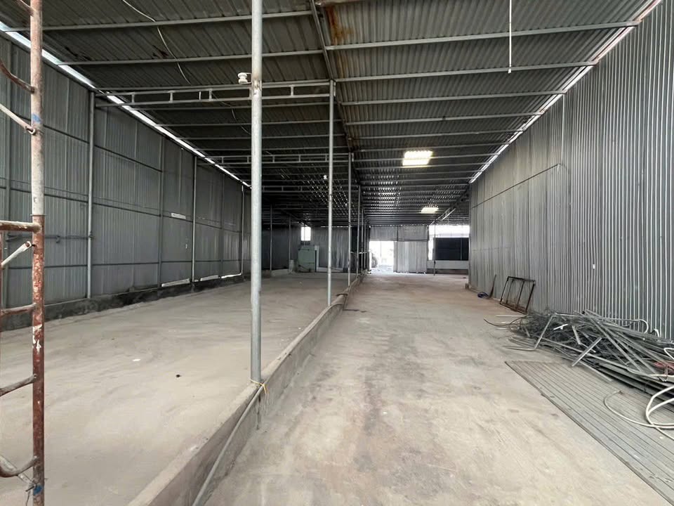Xưởng cho thuê Tân Bình Dĩ An 700m² giá 25 triệu - Gần cao tốc Mỹ Phước Tân Vạn!