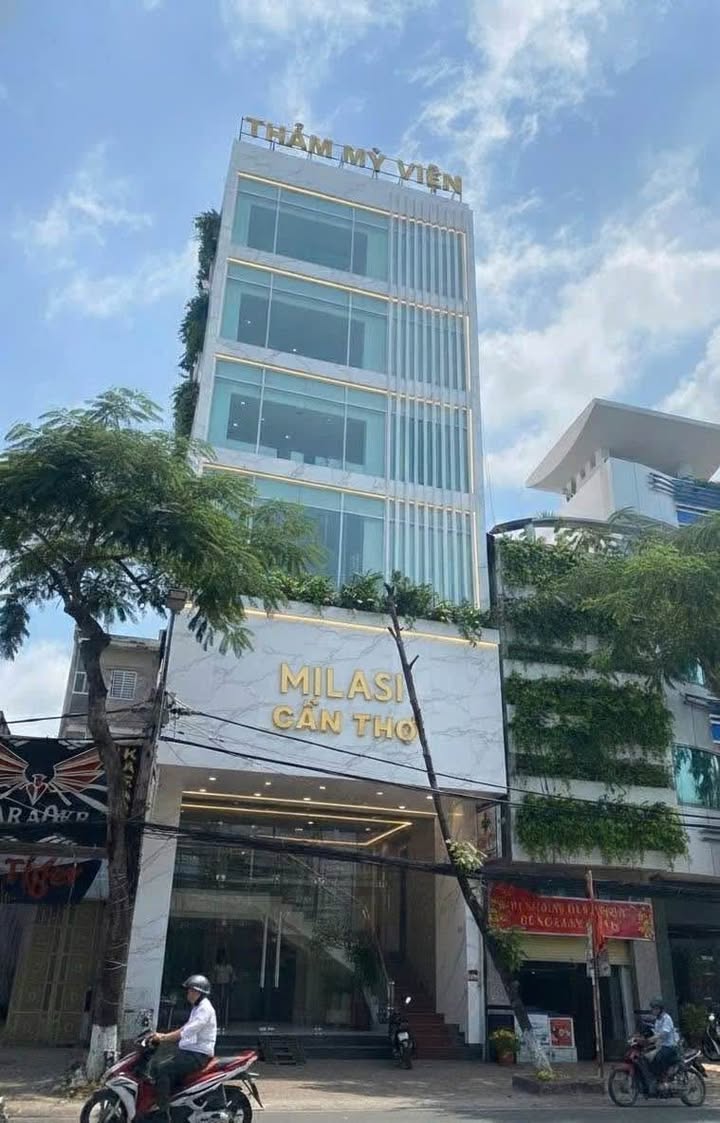 Cho thuê tòa nhà mặt tiền Trần Hưng Đạo, Cần Thơ 1.661m² - Mặt tiền VIP, nhận diện thương hiệu tốt!