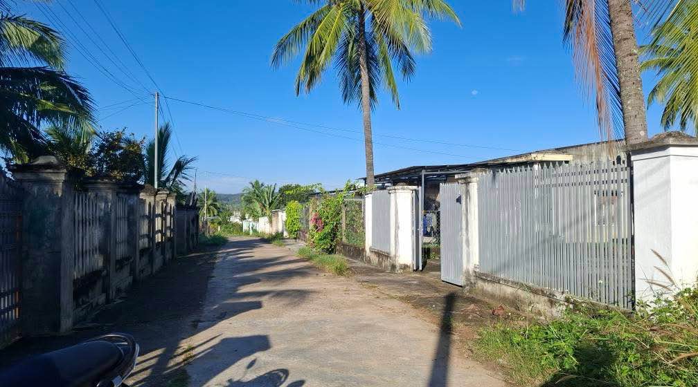 Đất thổ cư 450m² thôn 6 Đoàn Kết, TP Kon Tum - Giá chỉ 300 triệu VND!