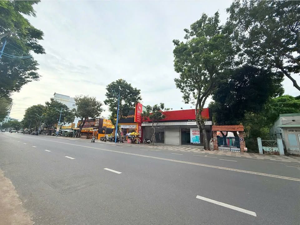 Nhà mặt tiền Hoàng Hoa Thám, Vũng Tàu, 340m² - Vị trí đẹp, phù hợp kinh doanh!