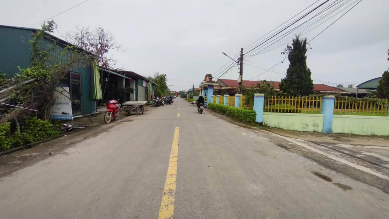 Đất 2 mặt tiền thôn Hòa Bình, Thạch Xuân, 398.8m² giá 3 tỷ - Đầu tư sinh lời ngay!